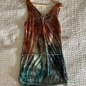Guess top.  Size L